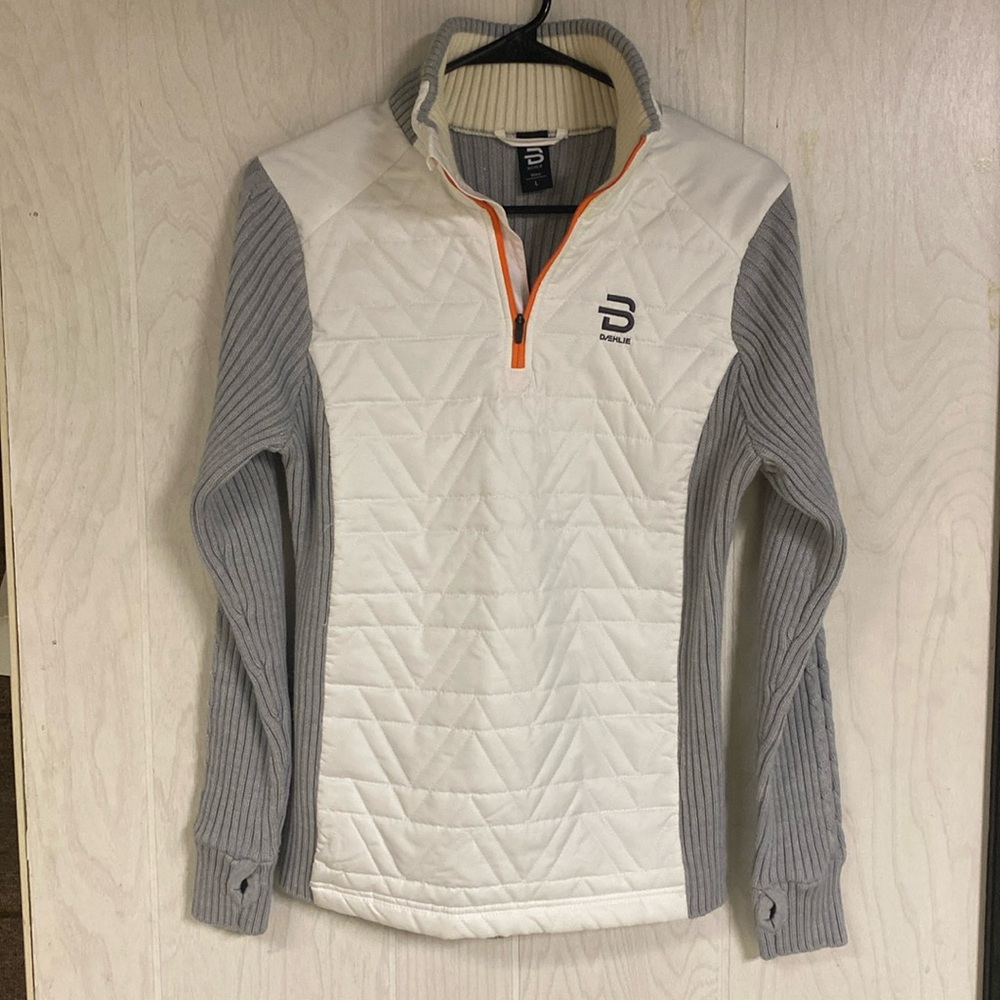 Dahlie 1/4 Zip up
